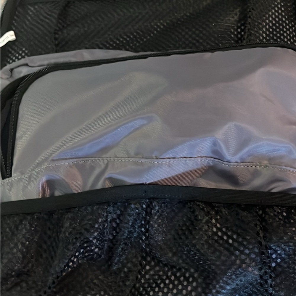 Sleek Black Travel Bag - Picture 6 of 7